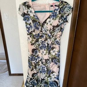 Tommy Hilfiger Floral Ruffled Flutter Sleeve V-Kneck Knee Length Dress - Size 2
